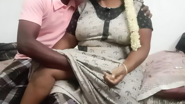 Busty Tamil House Wife XXX Video